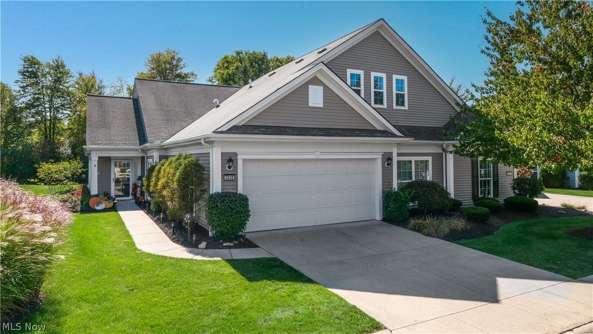 5228 Bridgewater Lane — photo