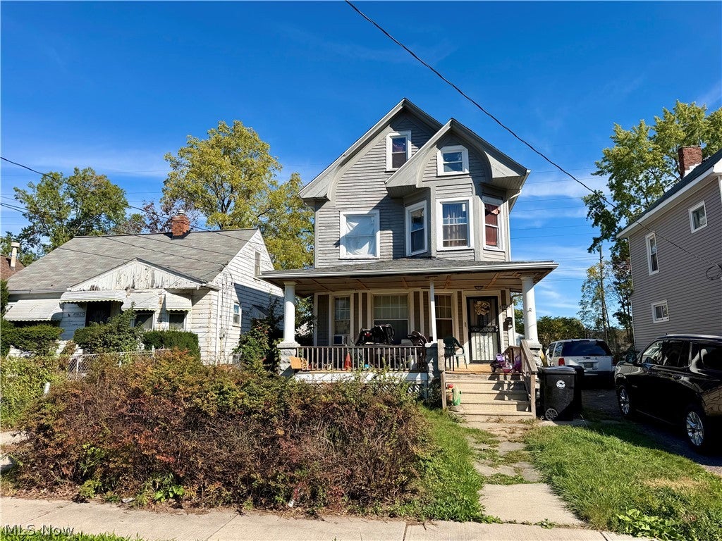 13901 Caine Avenue — photo