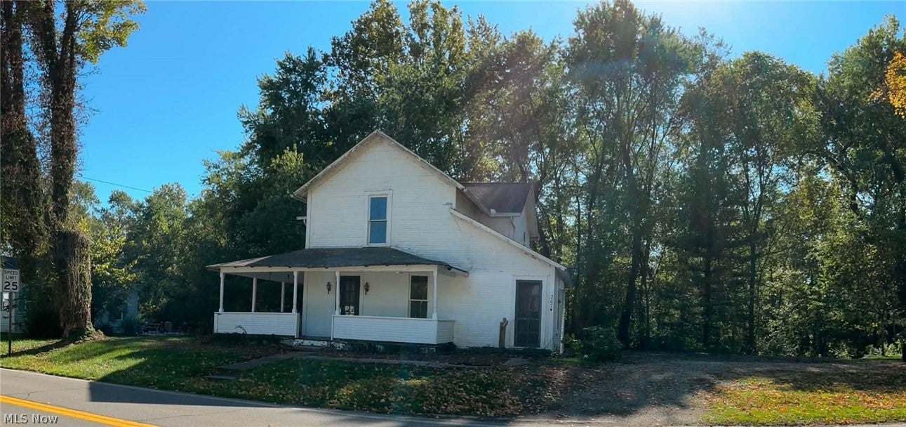 207 W Main Street — photo
