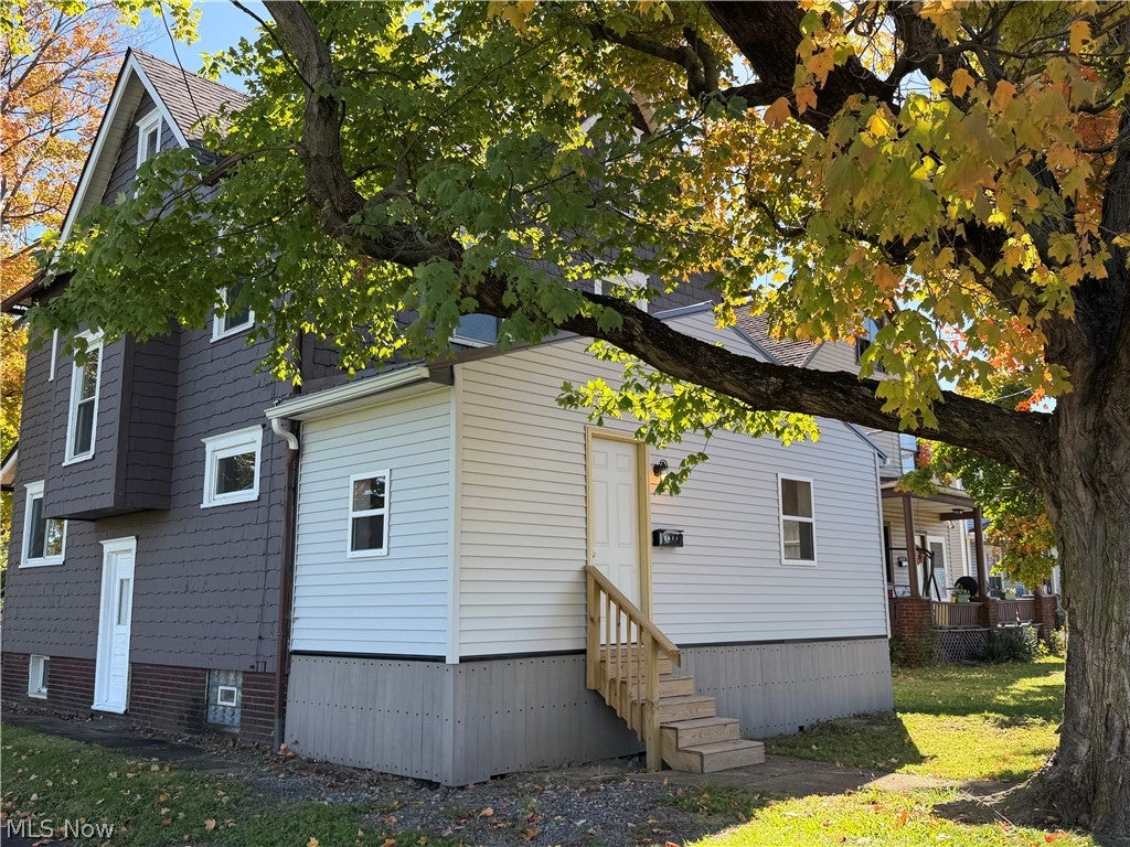 1648 Harrisburg NE — photo