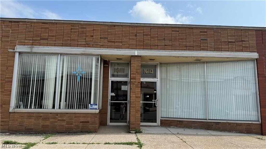 16111-13 Lorain Avenue — photo