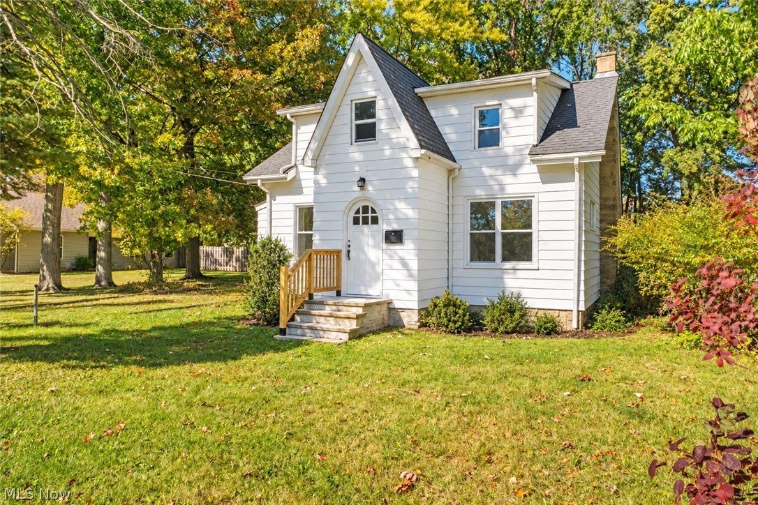 34073 Beach Park Avenue — photo