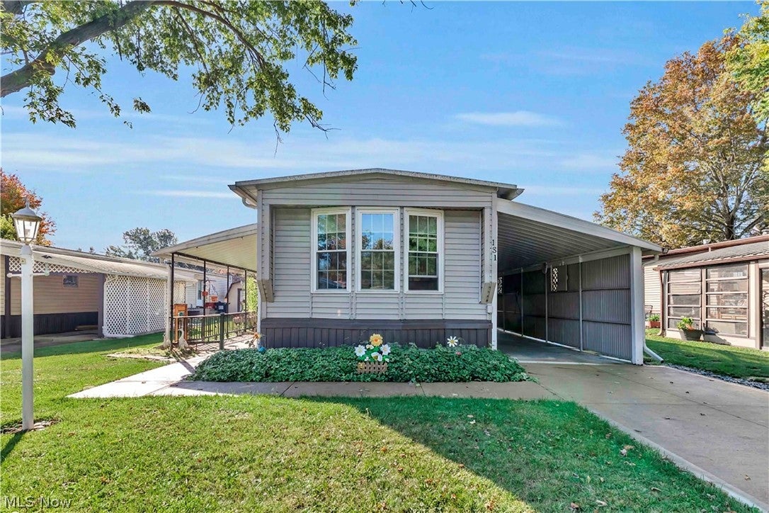 131 Hickory Circle — photo