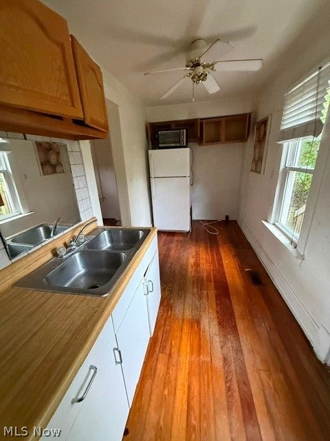 809 Dover Avenue, Dover, OH 44622 — photo 2