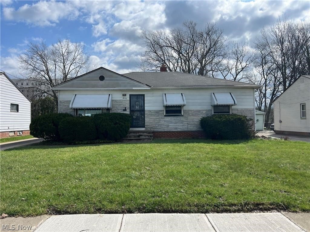 4133 Eastwood Lane — photo