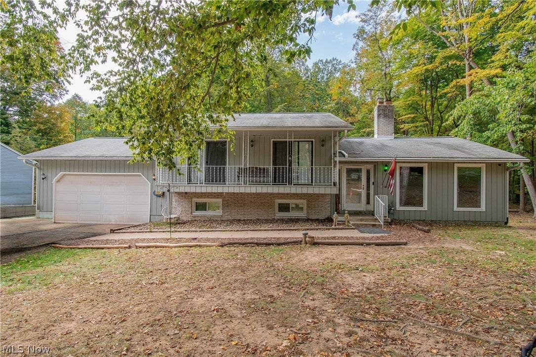 320 Hanna Drive — photo