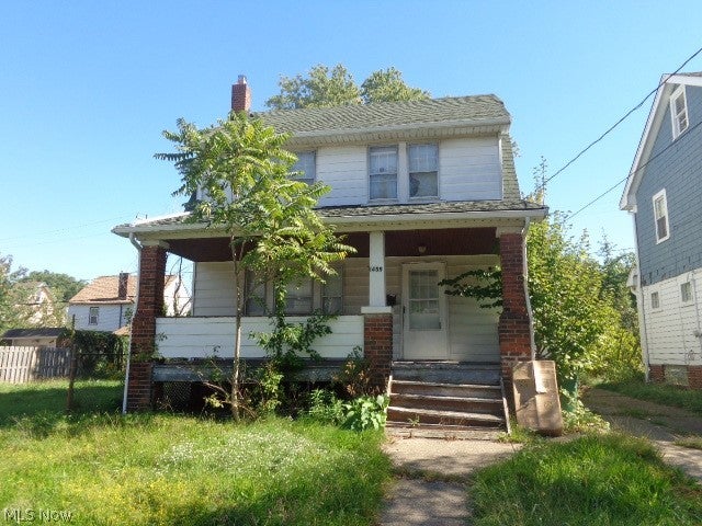 1459 Larchmont Road — photo