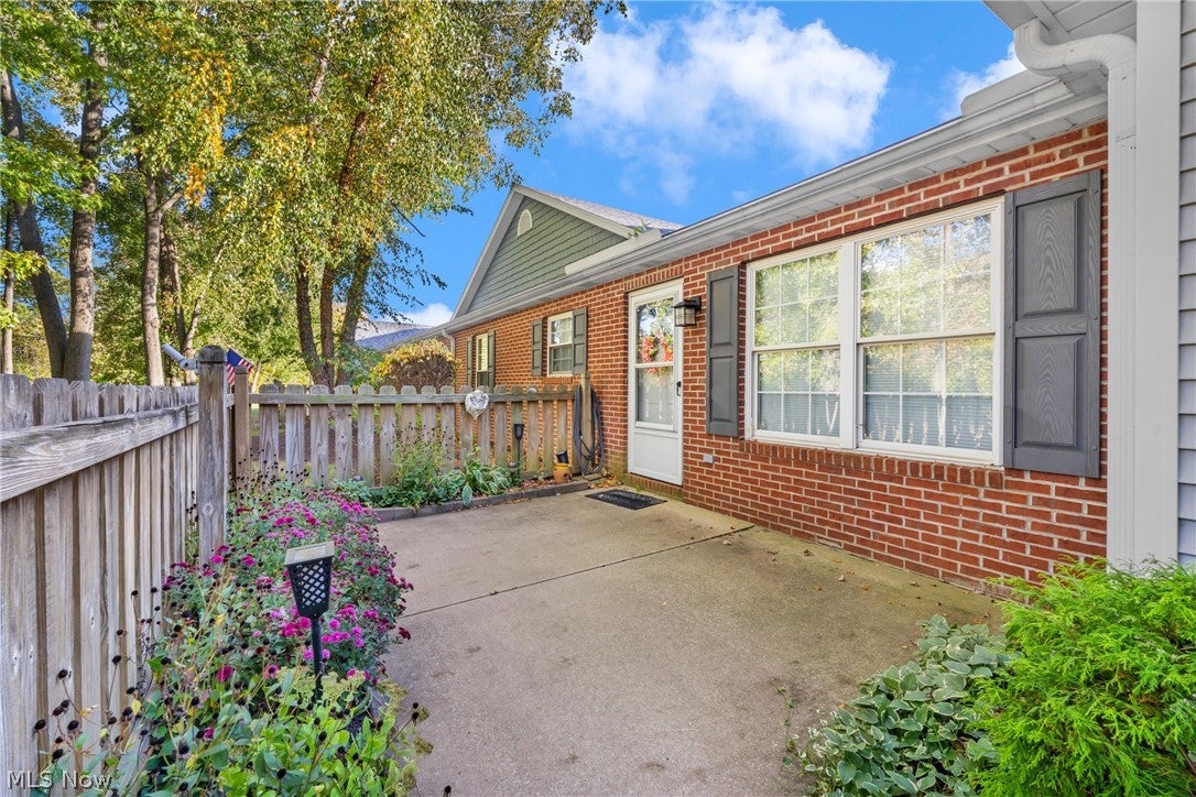 504 Heather Woods Drive — photo