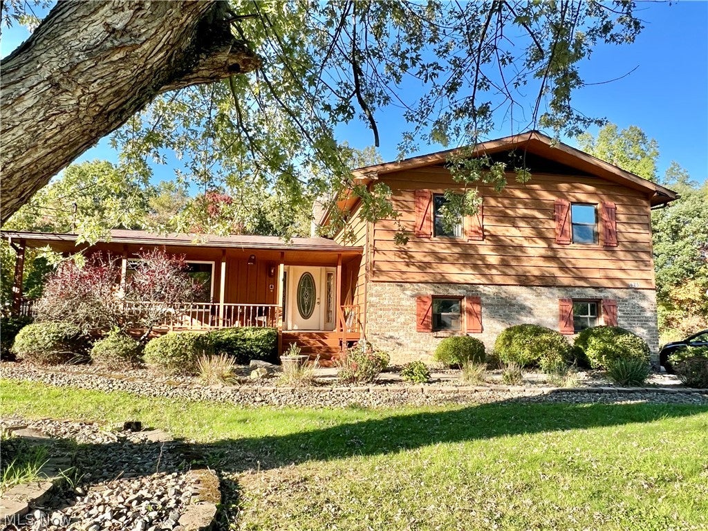 625 Garland Drive — photo