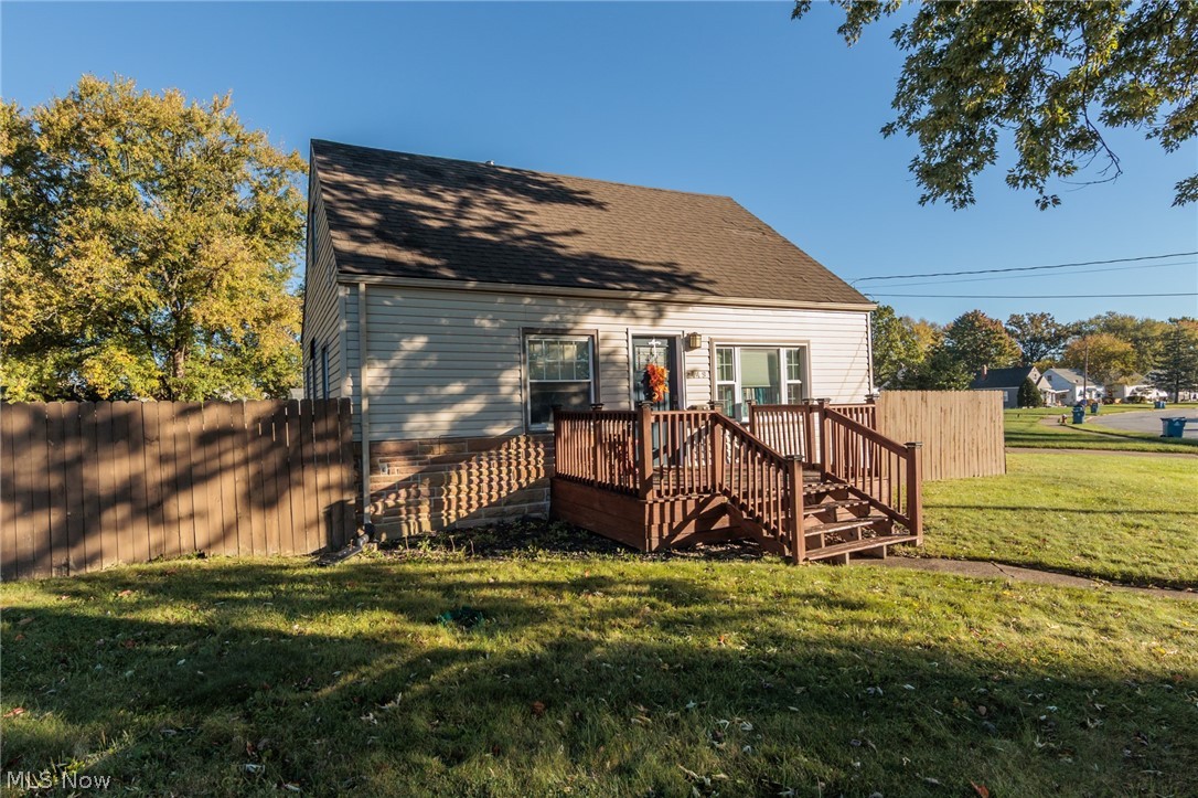 2449 E 38th Street, Lorain, OH 44055 — photo 2