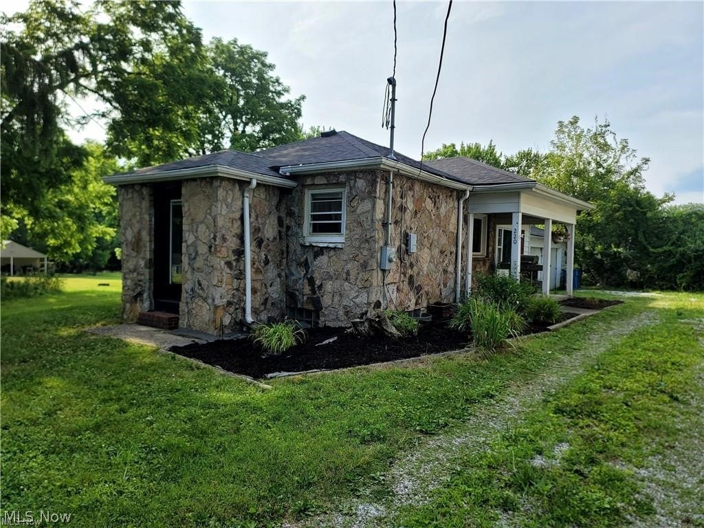 220 Robert Drive — photo