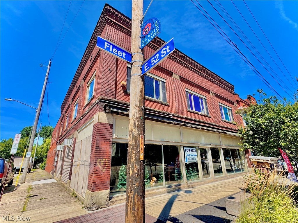 5203 Fleet Avenue — photo