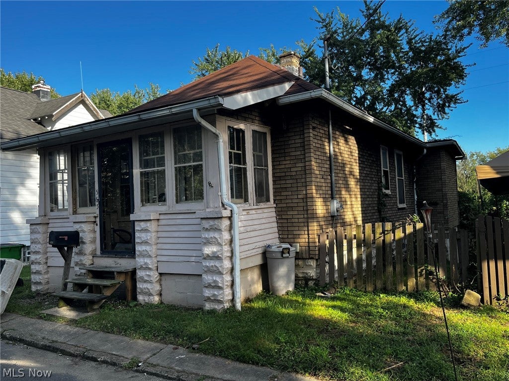 565 Paul Place — photo