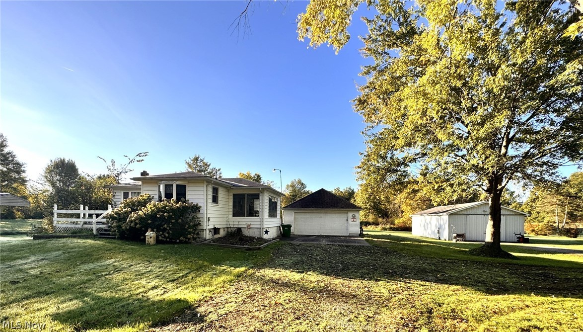 4111 Herr Fieldhouse Road — photo