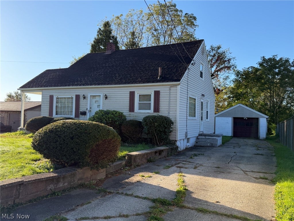 1516 Milford Street NE — photo