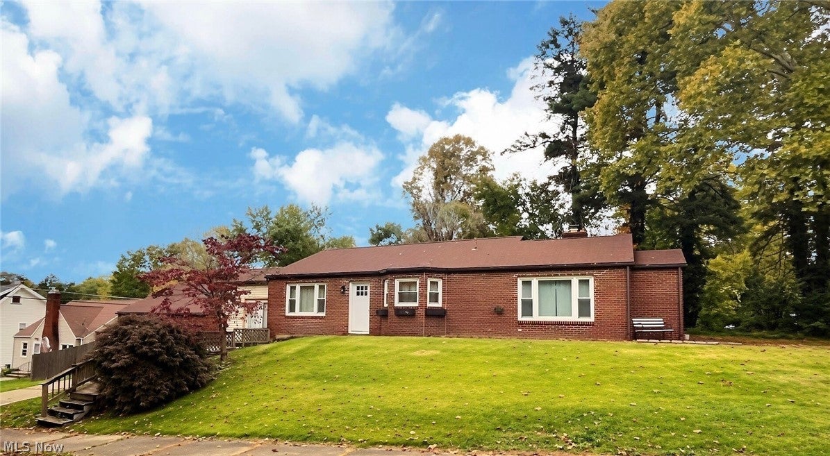 1105 Ridge Road NW — photo