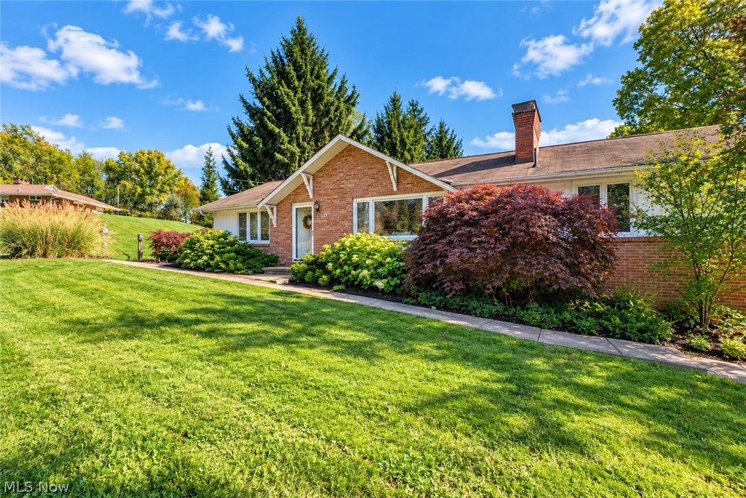 5632 Everhard Road NW — photo