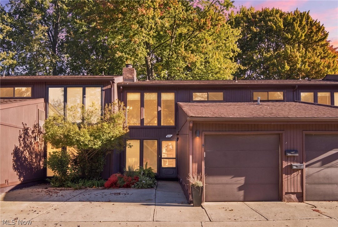 5570 Barton Road Unit 405 — photo