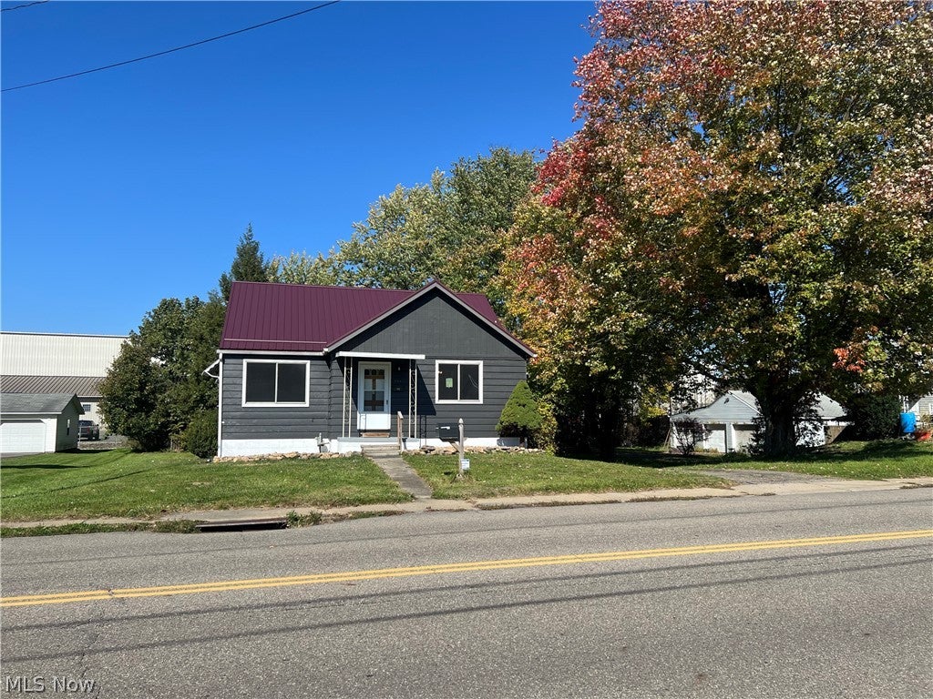 554 E Taggart Street — photo