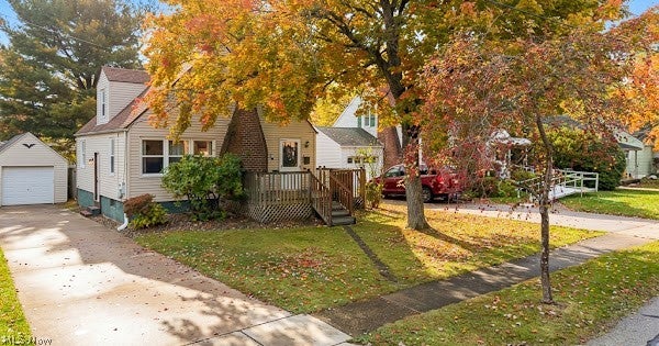 222 Stevens Street — photo