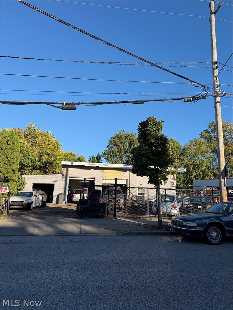 4421 State Road — photo