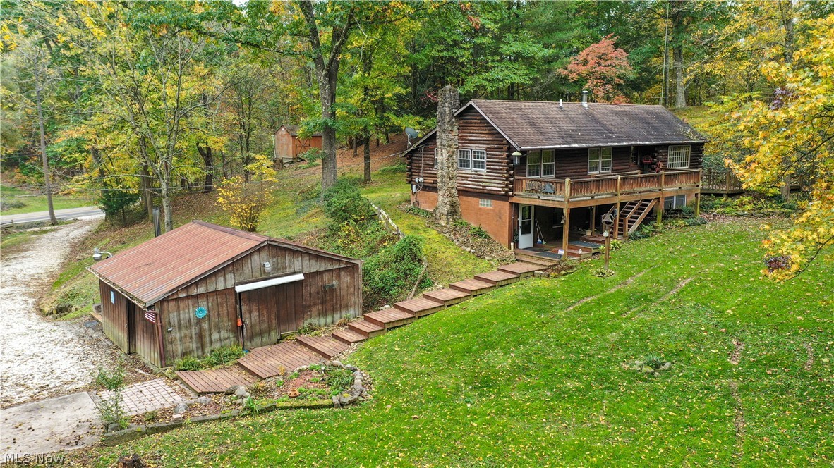 3239 Salineville Road NE — photo