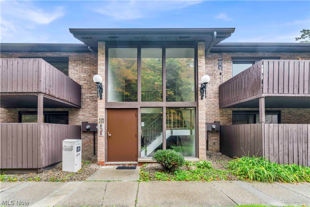 6850 Carriage Hill Drive Unit D55 — photo
