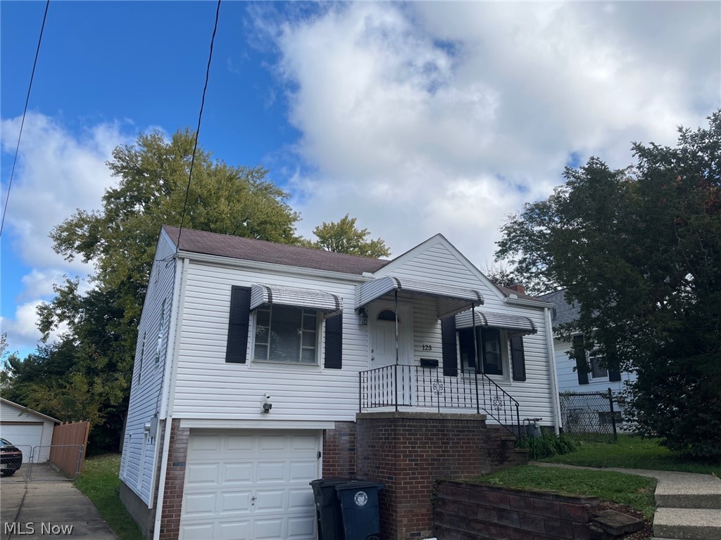 123 E Rosewood Avenue — photo