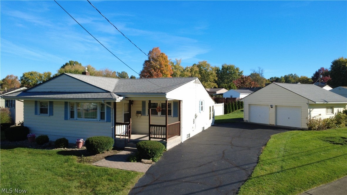 1501 Gypsy Lane — photo