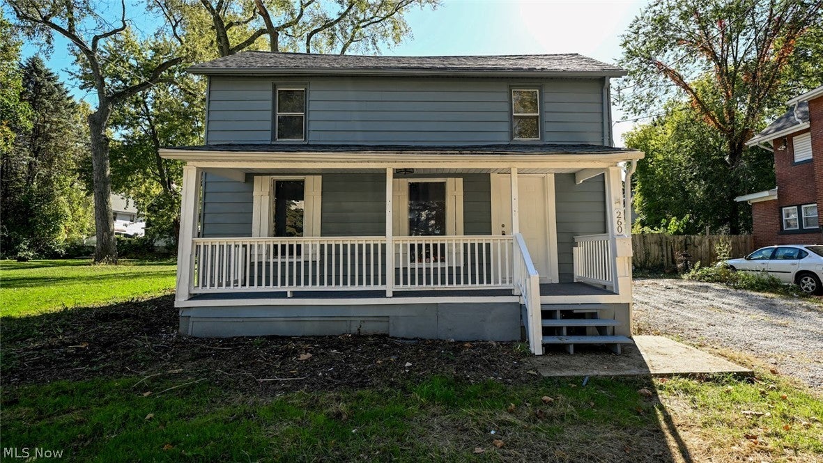260 E York Street — photo