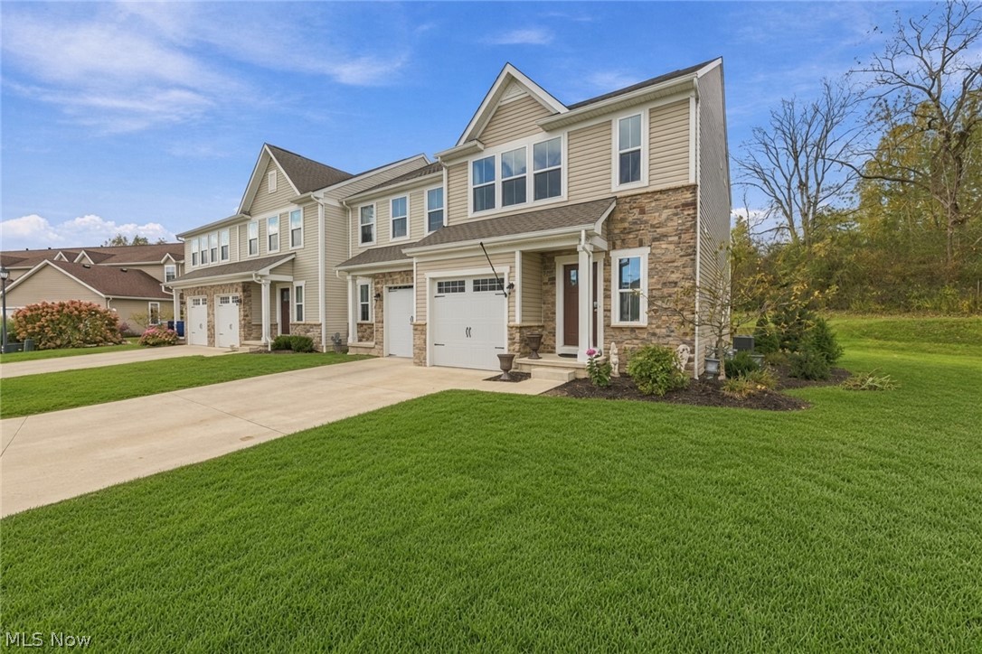 1055 Meadow Run — photo