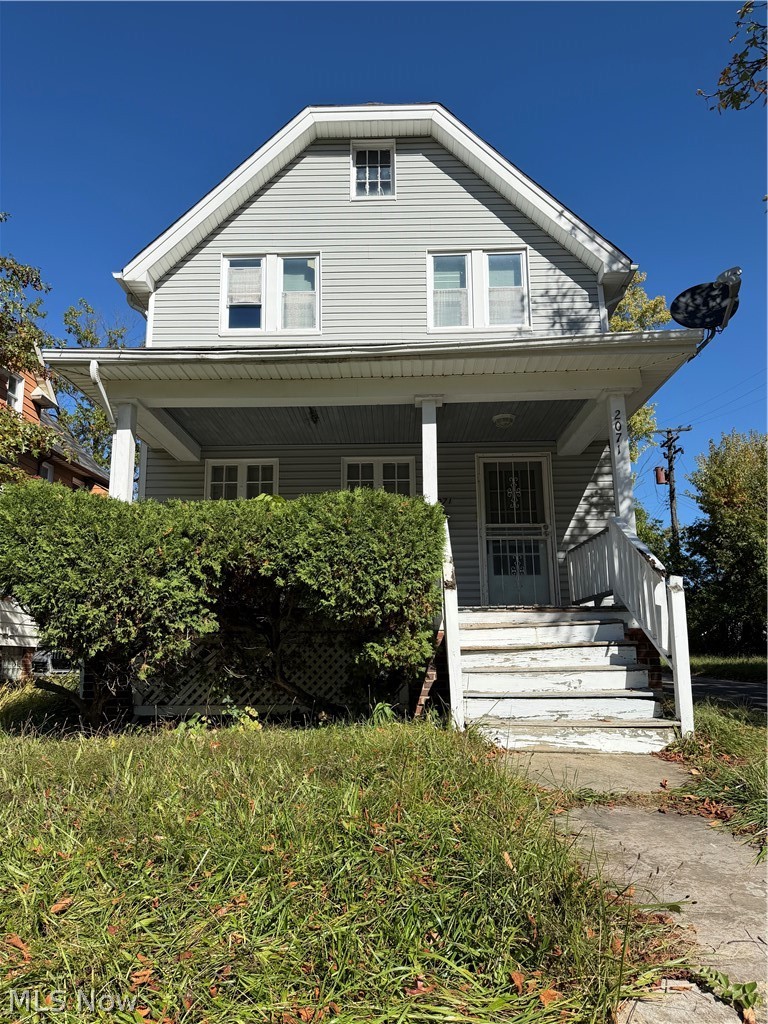 2071 Deanwood Street — photo