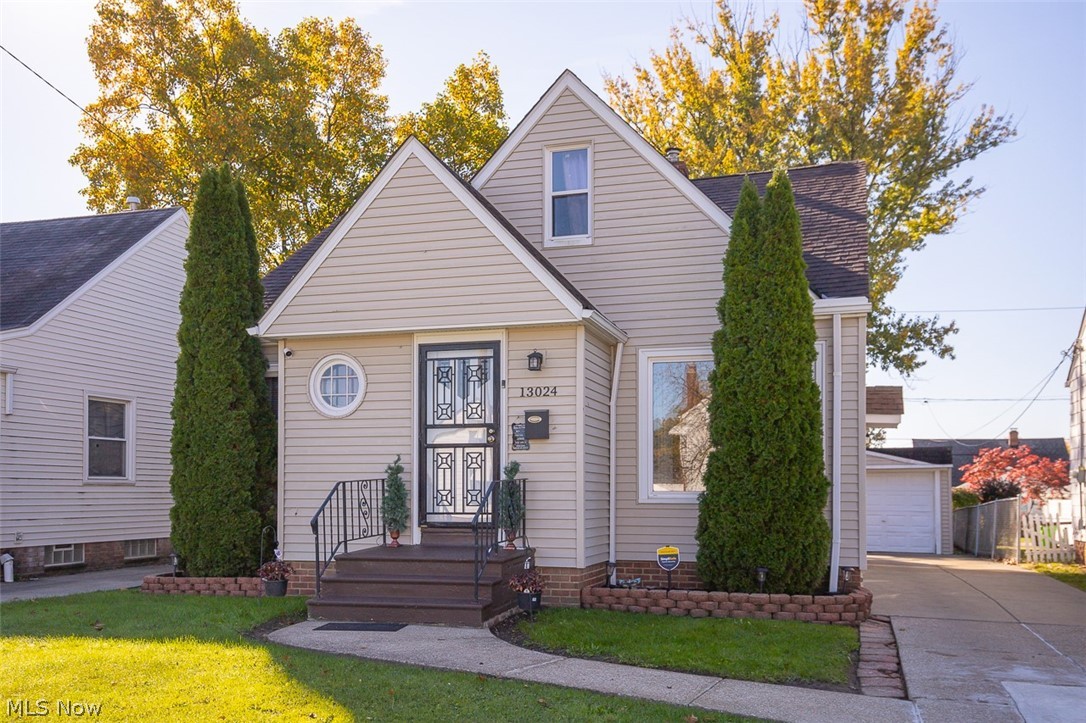 13024 Willard Avenue — photo
