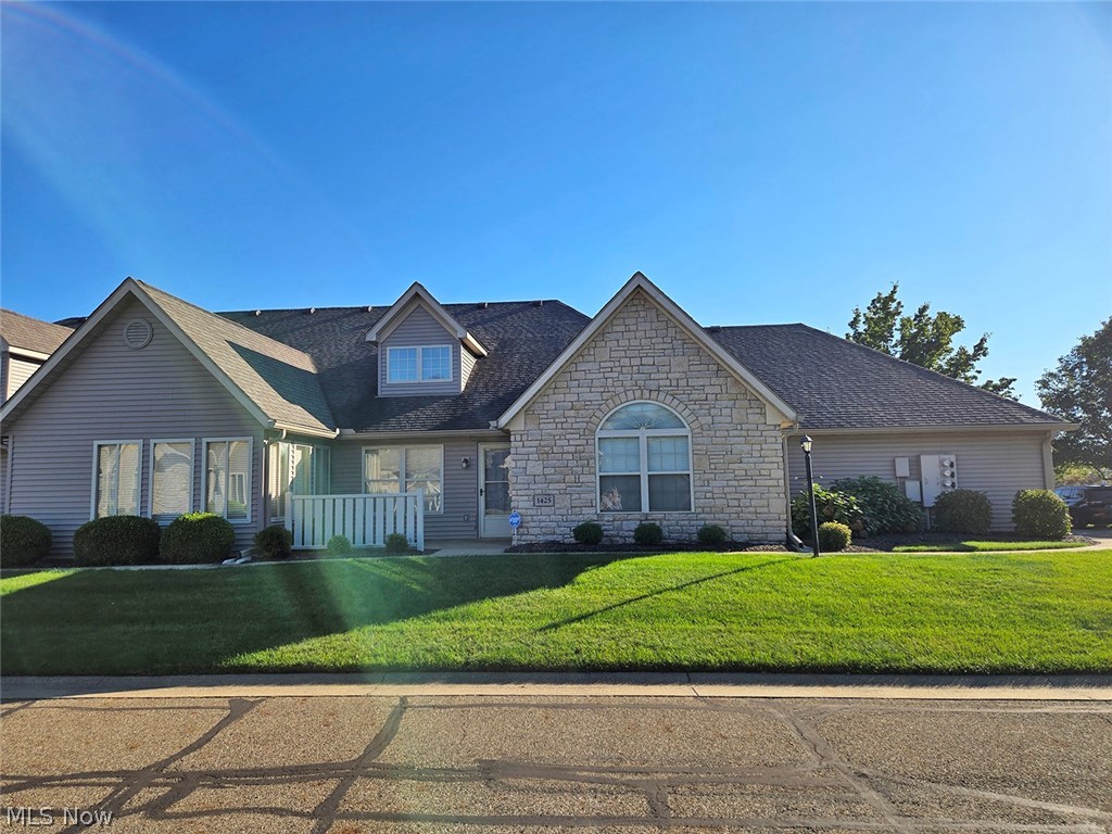 1425 Laurenbrook Lane NE — photo