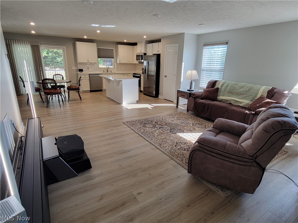 Home in Massillon, OH 44646 — photo 3