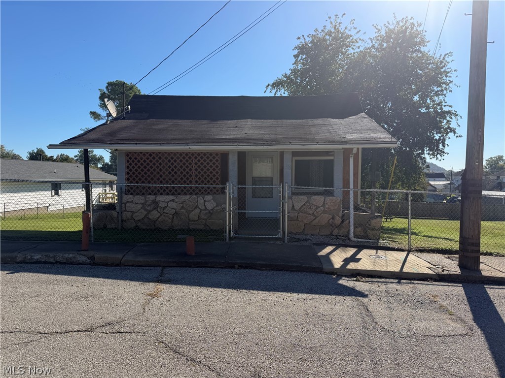 1318 Dillaway Street — photo