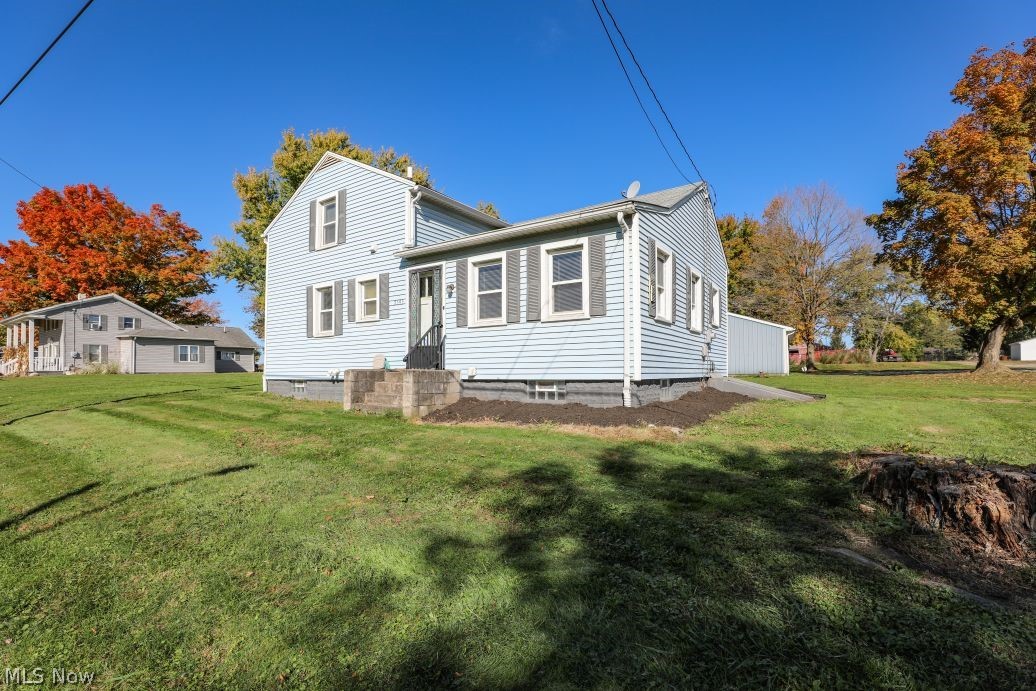 7595 Pontius Street NE — photo