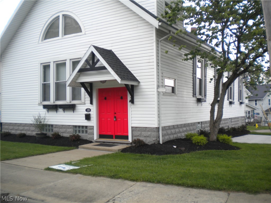 139 W State Street — photo