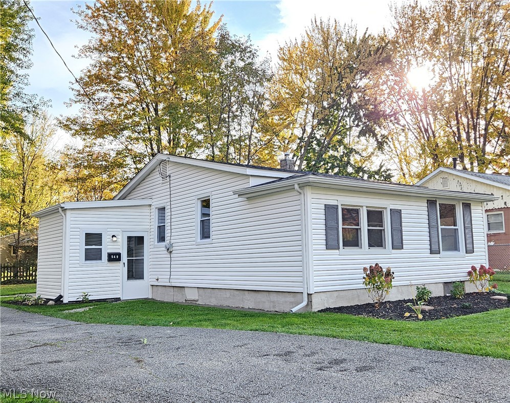 549 Case Avenue, Elyria, OH 44035 — photo 2