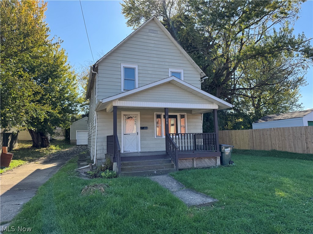 228 W Oxford Street — photo