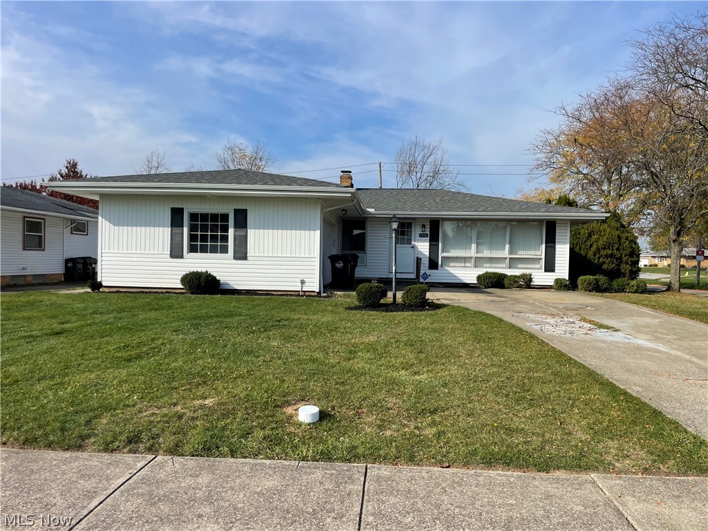 7296 Dell Haven Drive — photo