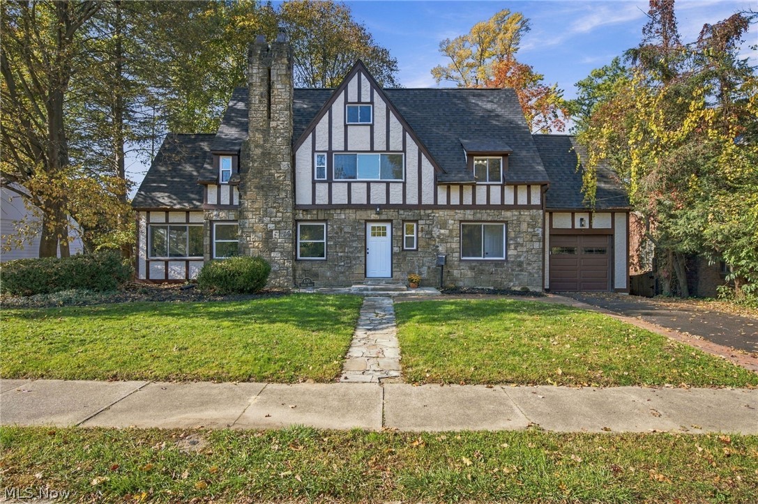 120 Levan Drive — photo