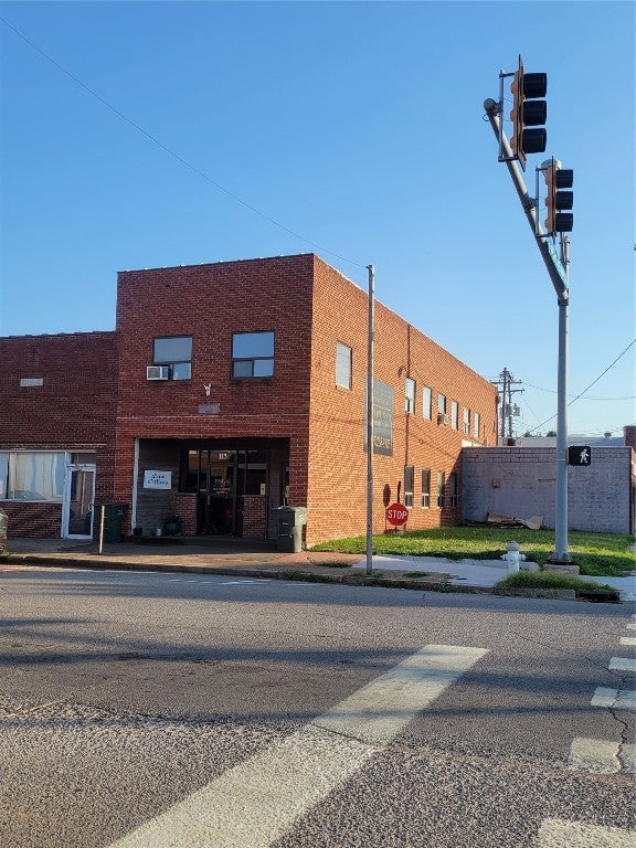 113 N Willow Street — photo