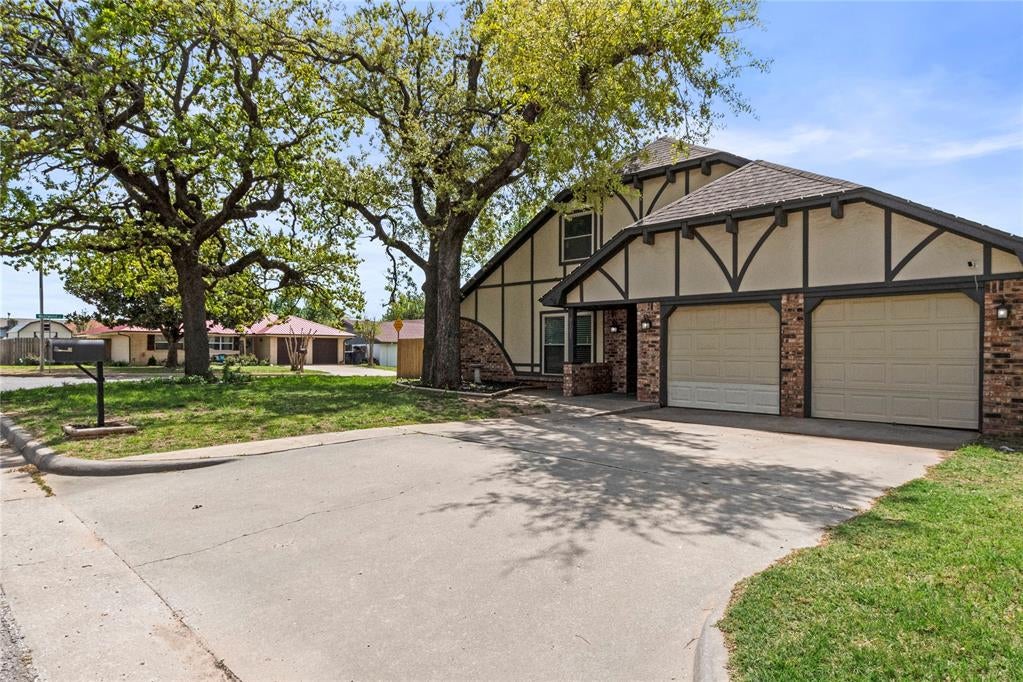 Home in Oklahoma City, OK 73127 — photo 2