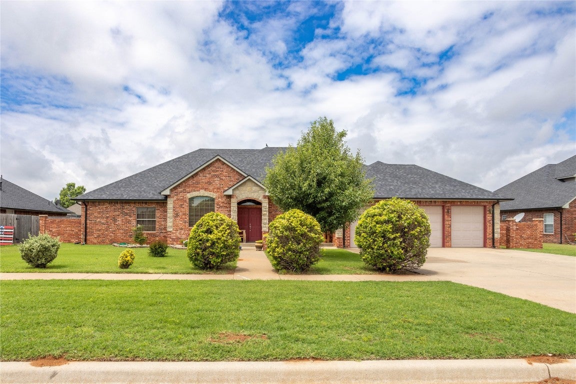 3417 Lyle Road — photo
