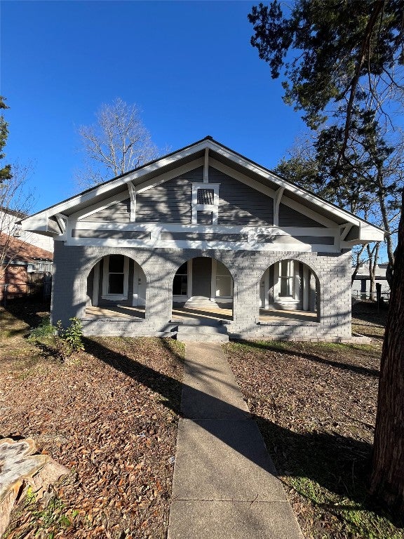 304 N Broadway Street — photo
