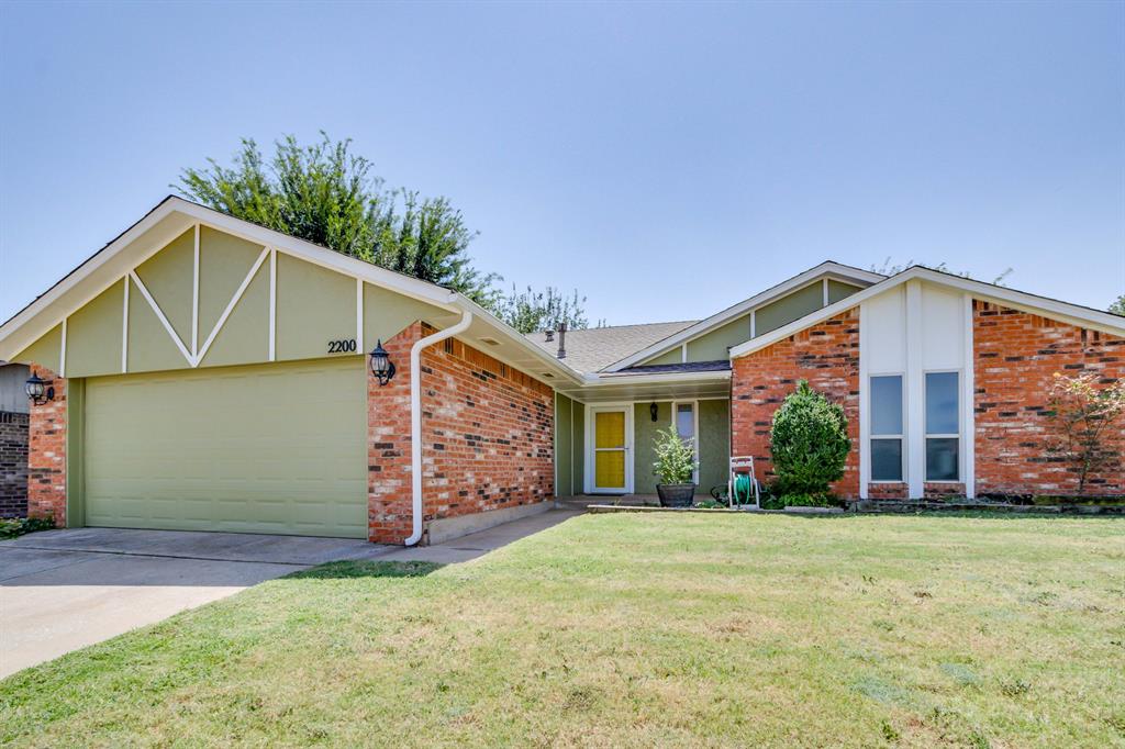 2200 Lazy Brook Trail — photo