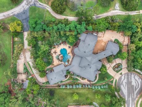 1705 Maple Drive — photo