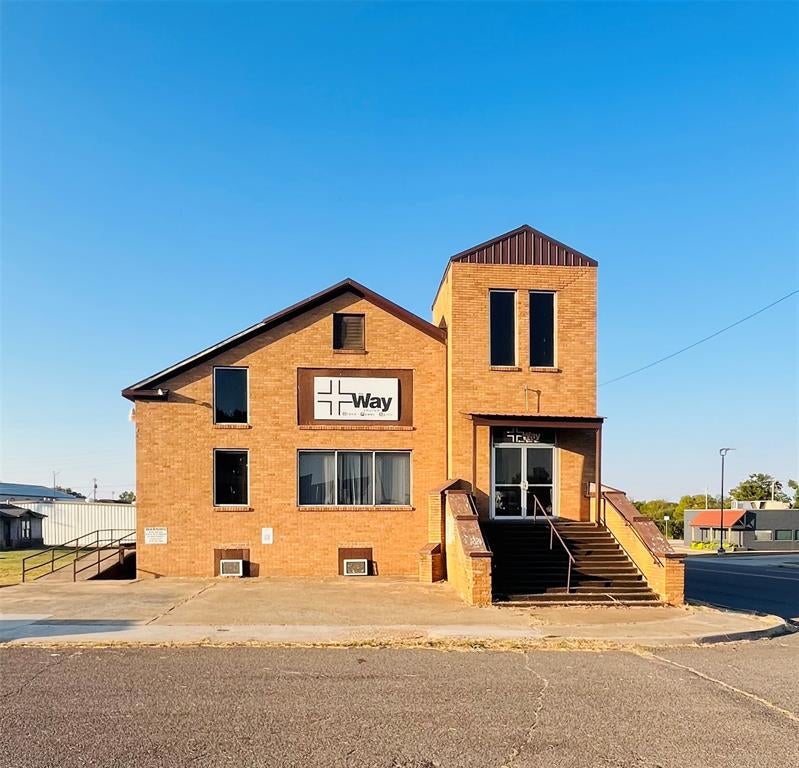 104 W Walnut Avenue — photo
