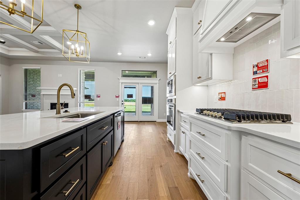 12300 Alfalfa Lane — photo